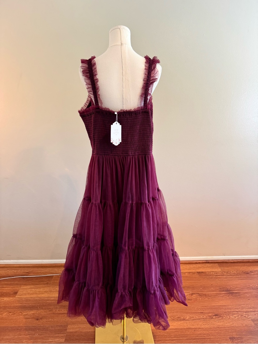 NWT Ivy City Co Destiny Dress in Burgundy - Picture 3 of 7